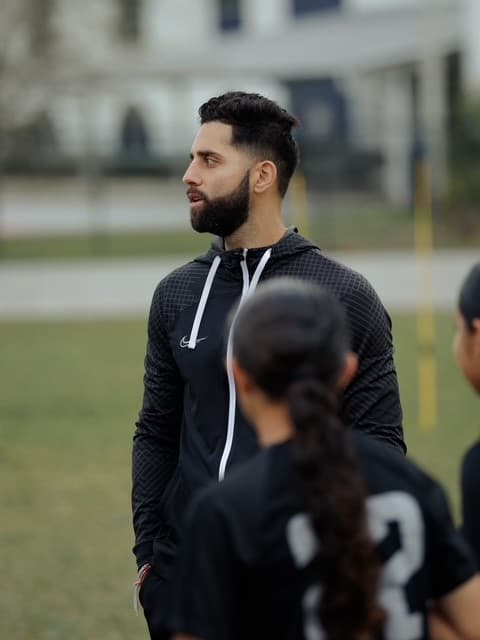 Coach Oscar